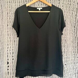 Alex & Lili Black V-Neck Short Sleeve Top – Size Medium |
